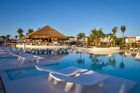 club med adultes|Luxury All Inclusive Resorts & Holiday Packages 